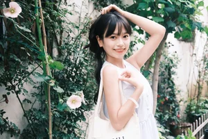 YiTuYu Art Language Vol.4714: Urban Elegance Featuring Yan Yun Lin Er - image 28