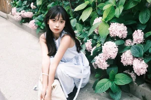 YiTuYu Art Language Vol.4714: Urban Elegance Featuring Yan Yun Lin Er - image 4