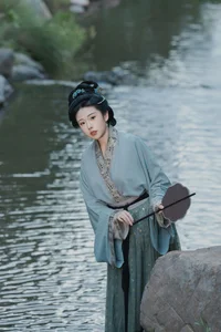 The Graceful Visual Narrative of Yao Yi Yao in YiTuYu Art Language Vol.7562: A Study in Artistic Composition - image 4