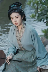 The Graceful Visual Narrative of Yao Yi Yao in YiTuYu Art Language Vol.7562: A Study in Artistic Composition - image 11