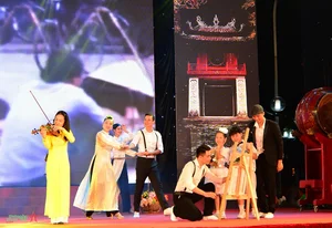 Celebrating Heroic Hanoi: An Artistic Tribute to the Capital’s Historic Legacy and Spirit - image 4