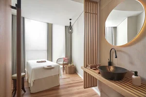 Luxury Travel: Inside the Stunning Hotel Inspired by Modern Yacht Architecture - image 7