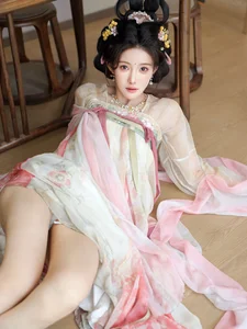 The Timeless Elegance of Li Shuang Er in Dreaming Back to Tang Part01 - image 19