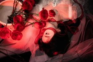 Elegant Red Dream Lolita Fashion Photography - YiTuYu Art Language Vol.9098 featuring Model A Tang - image 5