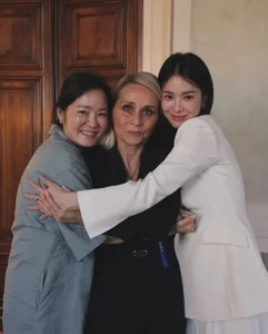 Ageless Beauty: Song Hye Kyo Stuns at 43 Alongside Younger Co-Star - image 5