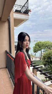 Ageless Beauty: Song Hye Kyo Stuns at 43 Alongside Younger Co-Star - image 11