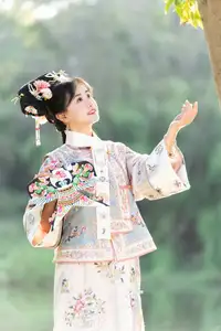YiTuYu Vol.8552: Jiao Yi Zhi Sui Sui – Captivating Ancient Beauty & Traditional Artistry - image 35