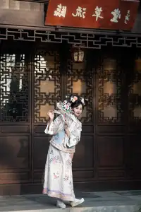 YiTuYu Vol.8552: Jiao Yi Zhi Sui Sui – Captivating Ancient Beauty & Traditional Artistry - image 14