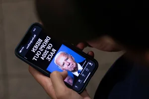 Picturing History: Significant Moments of President Joe Biden’s Final Campaign - image 6