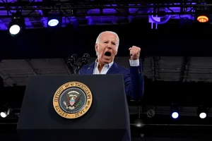 Picturing History: Significant Moments of President Joe Biden’s Final Campaign - image 7