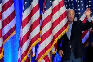 Picturing History: Significant Moments of President Joe Biden’s Final Campaign - image 9