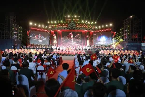 Under the Glorious Flag: A Masterpiece of Vietnamese Cultural Unity and Artistic Excellence - image 1