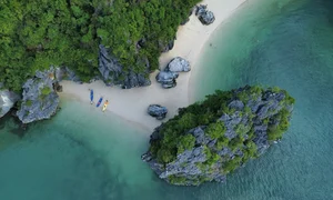 Top 7 Vietnam Tourist Attractions Recommended by Indian Media - image 0