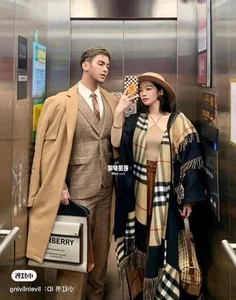The Art of Couple Outfit Coordination: Mastering the Perfect Modern Elevator Selfie Aesthetic - image 0
