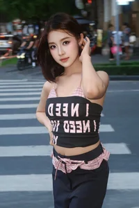 Radiant Beauty of Actress Bao Ngoc: Stunning 18th Birthday Portraits and Elegant Fashion Inspiration for a Sweet, Sophisticated Gen Z Look - image 8