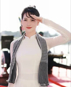 Phuong Anh Dao Radiates Elegance in Traditional Ao Dai for April 30th - image 4