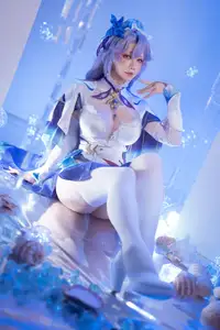 Coser Hoshilily as Wuthering Waves Cantarella: A Mesmerizing Transformation - image 5