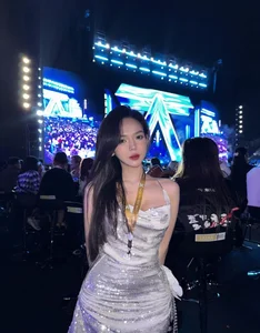 Stunning Nghe An Beauty Braves the Cold in Elegant Slip Dress Fashion - image 4