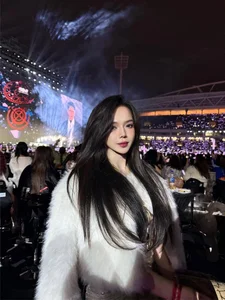 Stunning Nghe An Beauty Braves the Cold in Elegant Slip Dress Fashion - image 6