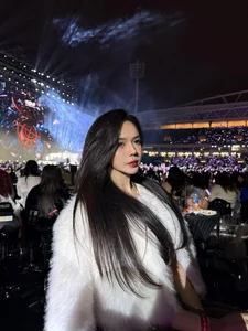 Stunning Nghe An Beauty Braves the Cold in Elegant Slip Dress Fashion - image 2
