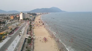 Discover Thien Cam Beach: The Pristine Coastal Gem of Ha Tinh, Vietnam - image 4