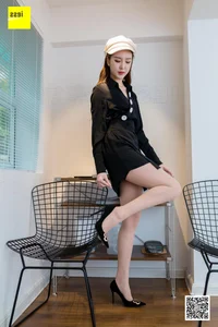 The Art of Choice: Yunzhi in the IESS Flats or High Heels Collection - image 72