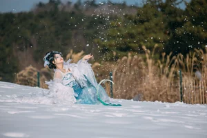 Elegant Visuals in YiTuYu Art Language Vol.7704 with Model Xian Lu - image 11