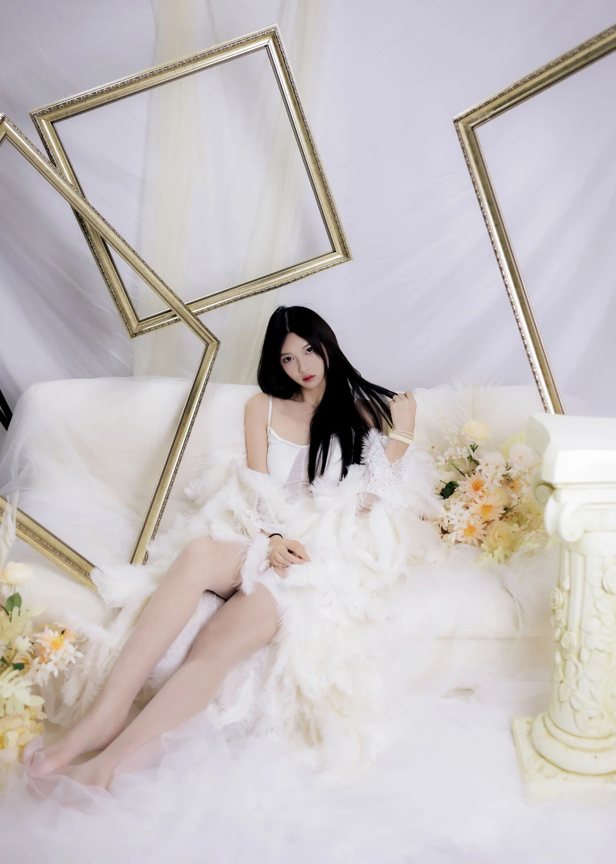 Art Language Vol.10446: Exploring the Aesthetic Elegance of Model Gai Gai