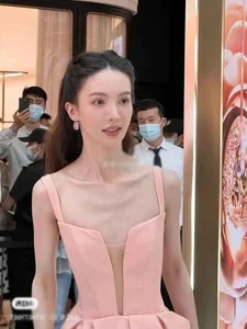 Breaking Stereotypes: The Rise of Muscular Fitness Influencers and Strength Culture in China - image 7