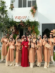 Midu’s Traditional Wedding Ceremony Featuring a Stunning Lineup of Celebrity Bridesmaids - image 6