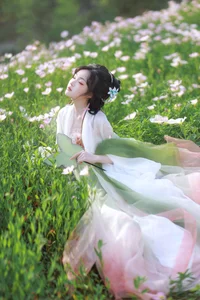 Xian Luo in YiTuYu Art Language Vol.9171: A Stunning Spring-Themed Portrait Collection for Artistic Inspiration and High-Quality Photography Enthusiasts - image 4