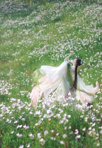 Xian Luo in YiTuYu Art Language Vol.9171: A Stunning Spring-Themed Portrait Collection for Artistic Inspiration and High-Quality Photography Enthusiasts - image 6