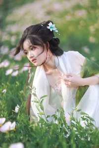 Xian Luo in YiTuYu Art Language Vol.9171: A Stunning Spring-Themed Portrait Collection for Artistic Inspiration and High-Quality Photography Enthusiasts - image 7