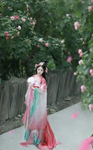Ethereal Beauty of Qian Yue in Hanfu - YiTuYu Vol.8936 Art Language - image 9