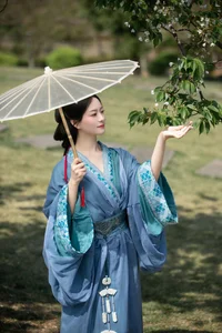 Art Language Vol.6805: Capturing the Natural Beauty of Yang Yang by YiTuYu - image 1