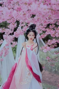 Elegant Portrait Photography: YiTuYu Art Language Vol.4190 featuring Qi Luo Sheng De Xiao Su Su - image 1