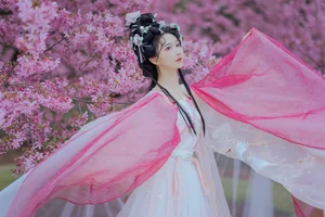 Elegant Portrait Photography: YiTuYu Art Language Vol.4190 featuring Qi Luo Sheng De Xiao Su Su - image 2