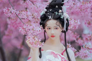 Elegant Portrait Photography: YiTuYu Art Language Vol.4190 featuring Qi Luo Sheng De Xiao Su Su - image 6