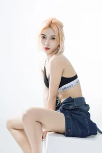 YiTuYu Art Language Vol.6388 Featuring Fan Fan Portrait Gallery - image 1
