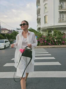 Supermodel Thanh Hang at 41: Ageless Beauty and a Fairytale Romance - image 5
