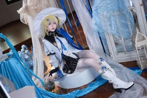 Stunning Wuthering Waves Phoebe Cosplay by Shuang Mu Fu Su – High-Quality Feibi Photo Gallery and Character Inspiration - image 17