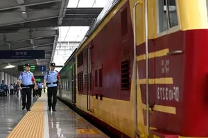 Exploring the Vietnam-China Cross-Border Tourist Train Journey One Year After Its Restoration - image 5