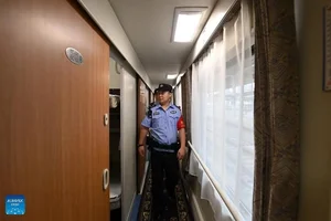 Exploring the Vietnam-China Cross-Border Tourist Train Journey One Year After Its Restoration - image 2