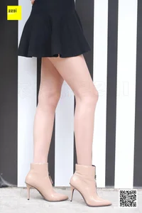 IESS Sixiangjia 162: Qi Qi in Nude Patent Leather Ankle Boots - image 80