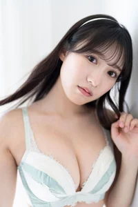 Yokono Sumire MySPA Shunatsu Girl 101 Page Exclusive Photo Collection - image 8