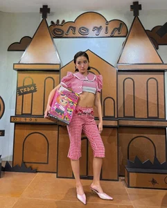 Exploring the Bold and Daring Fashion Evolution of Influencer Huyền 2k4 - image 7