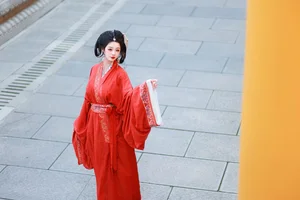 Creative Charisma: Bu Ke Ai De He He Miao in Vol.6053 - image 0