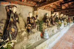 Exploring the Most Exquisite Buddhist Statue Collections in Vietnam's Ancient and Sacred Pagodas - image 2