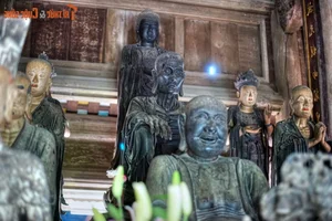 Exploring the Most Exquisite Buddhist Statue Collections in Vietnam's Ancient and Sacred Pagodas - image 5