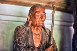 Exploring the Most Exquisite Buddhist Statue Collections in Vietnam's Ancient and Sacred Pagodas - image 1